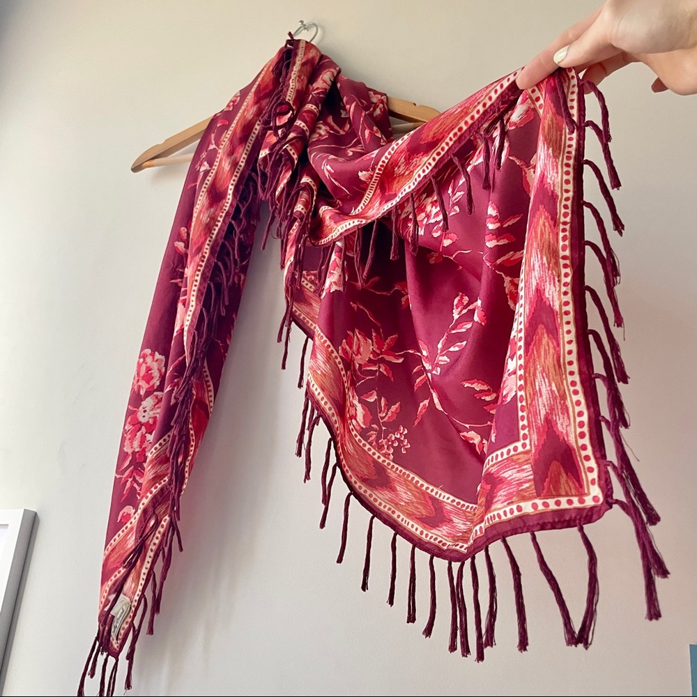 LUCKY BRAND pattered 100% silk scarf